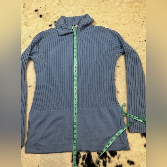 Fendi Women’s Blue Full Zip Collared Ribbed Knit Cardigan Size 10 - Picture 11 of 11